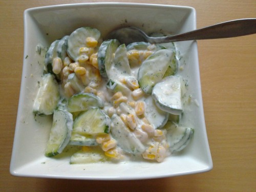 Gurken-Mais-Salat