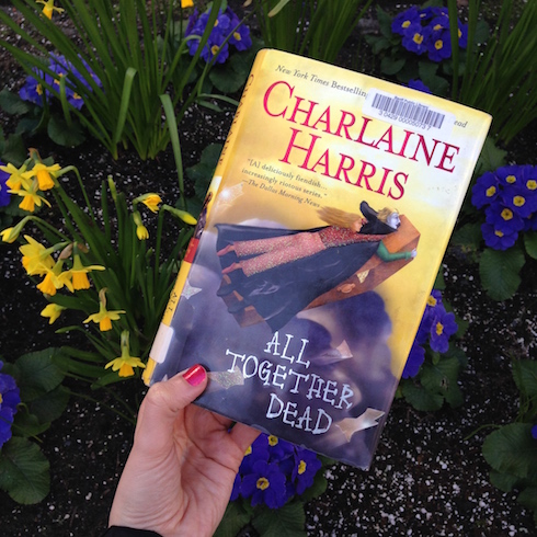 All together dead Charlaine Harris